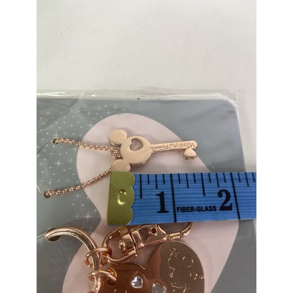 Disneyland Hong Kong Mickey Minnie Mouse Heart and Key Keychain Rose Gold NEW - Picture 5 of 6